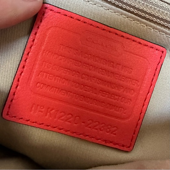 COACH Legacy Willis Re-Issue Coral Leather - Picture 8 of 9